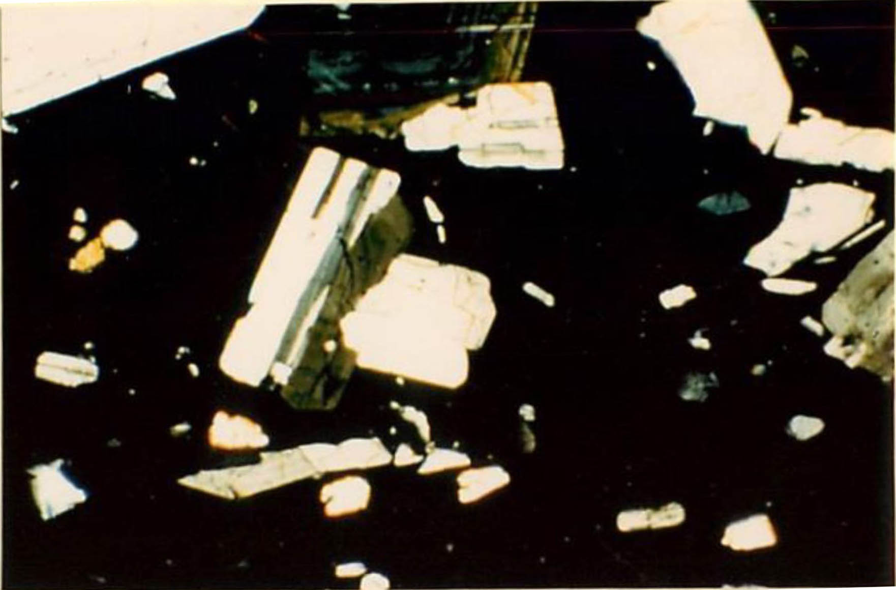 thin section image 1