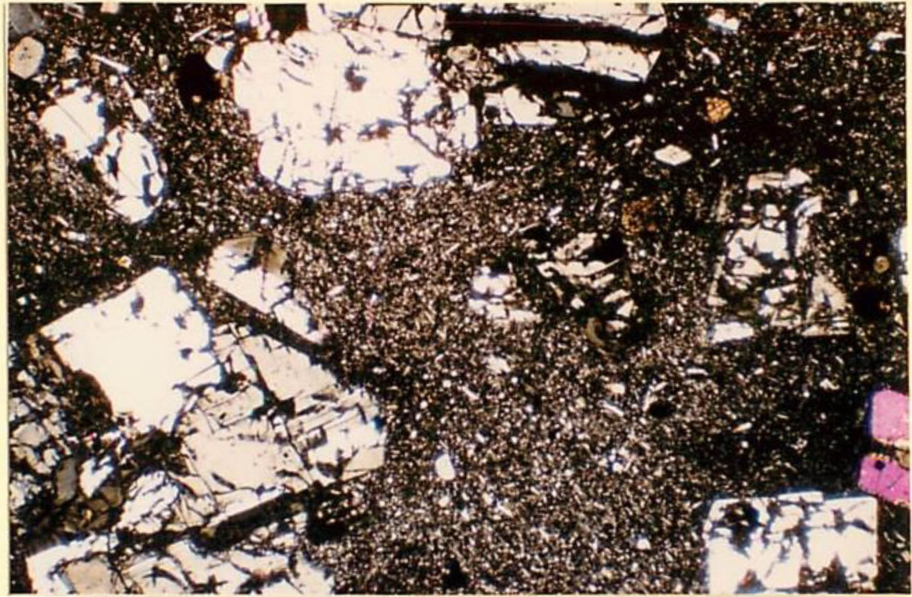 thin section image 1