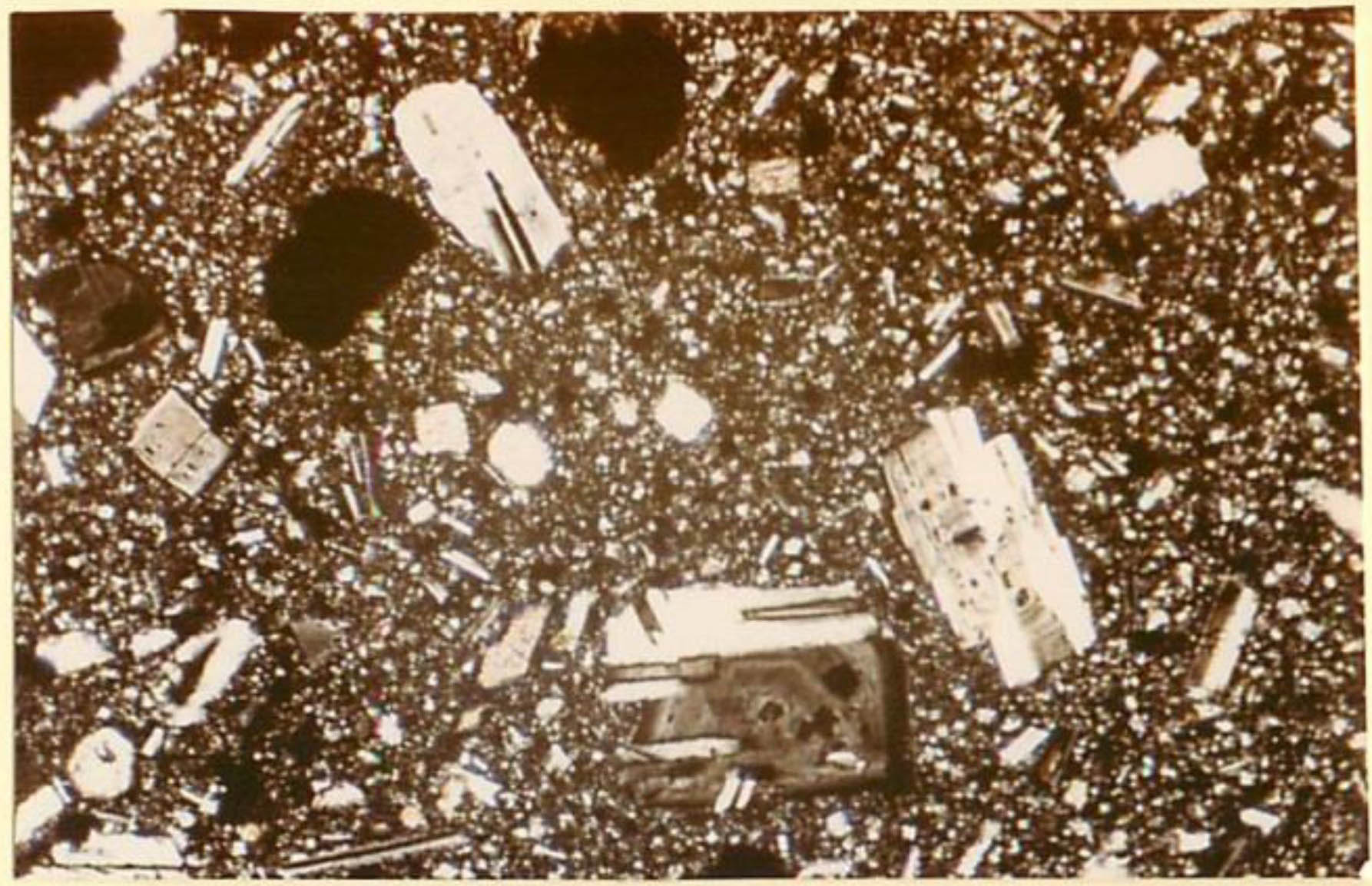 thin section image 1
