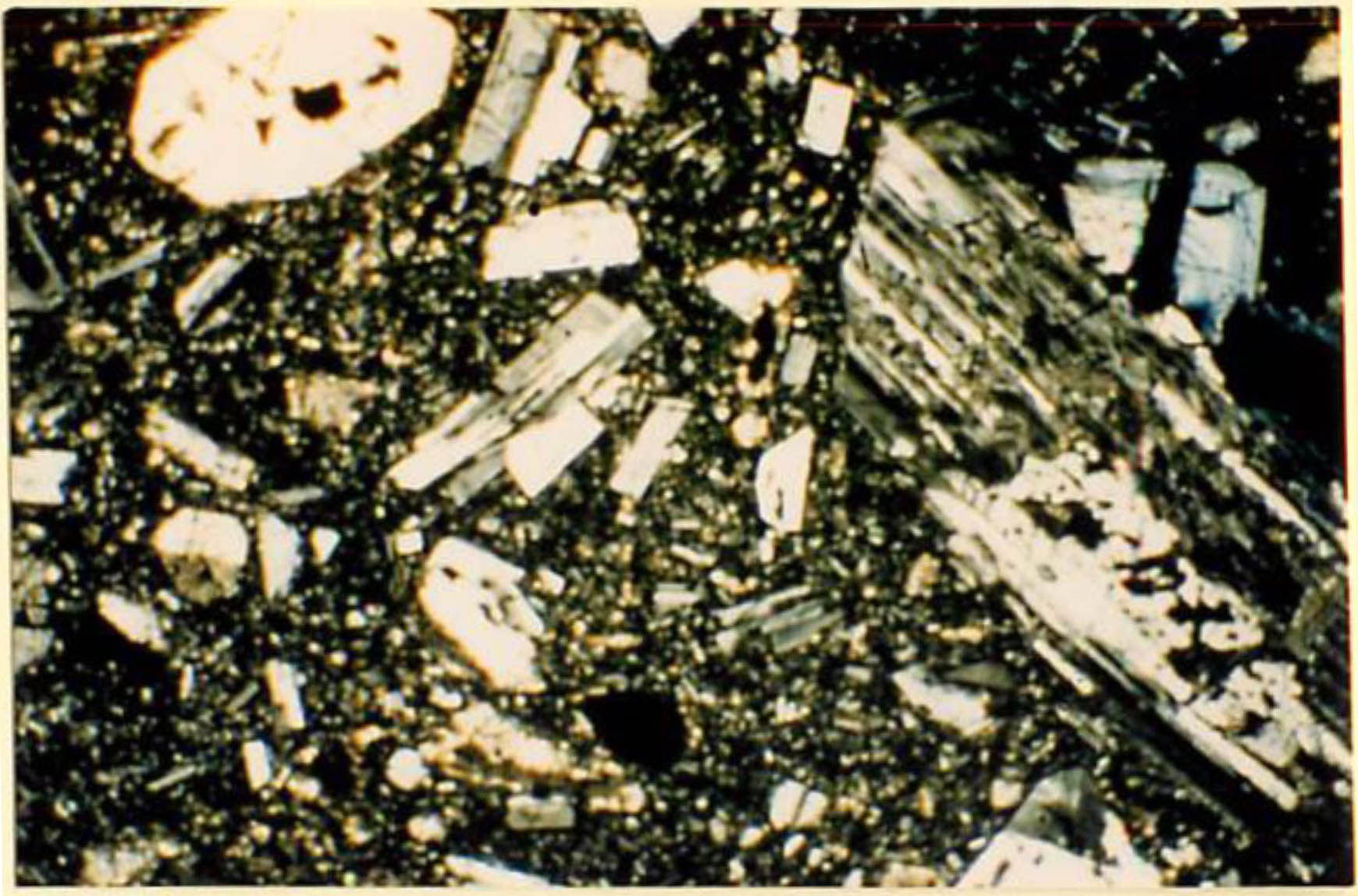 thin section image 1