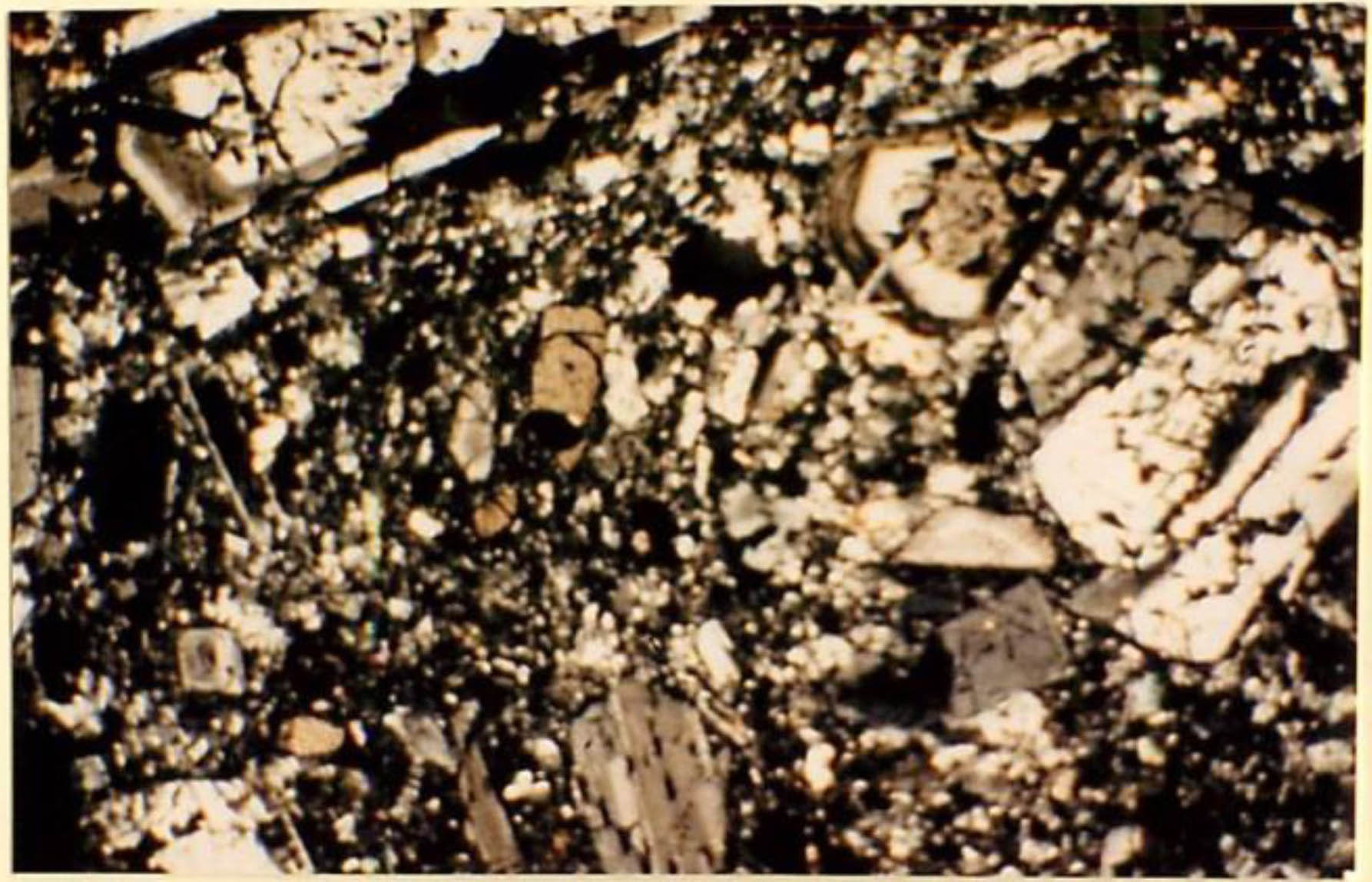 thin section image 1