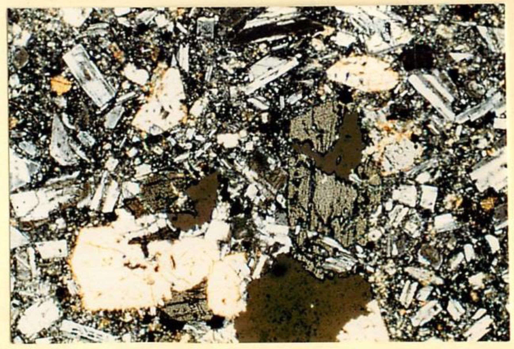 thin section image 2
