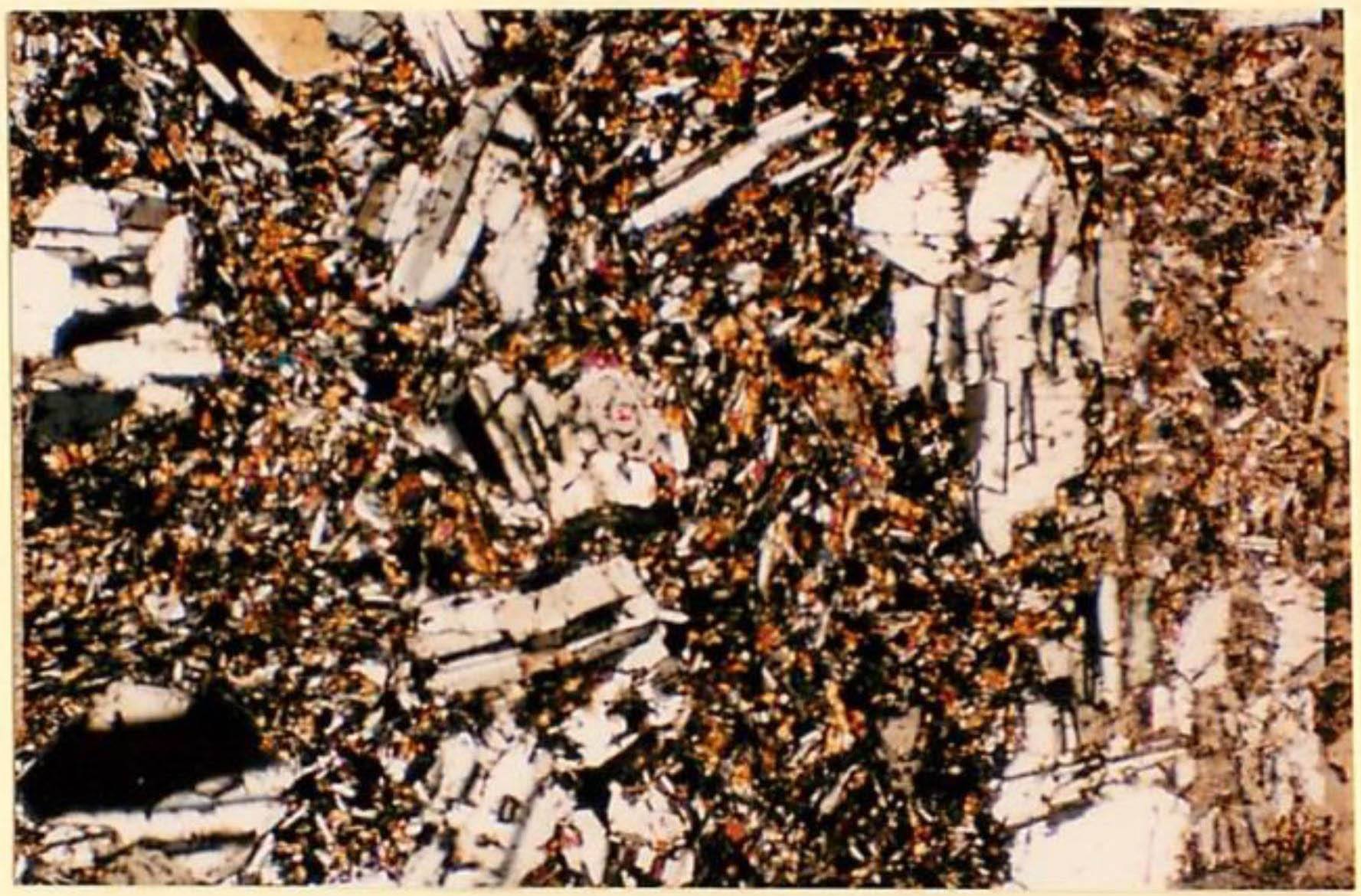 thin section image 1