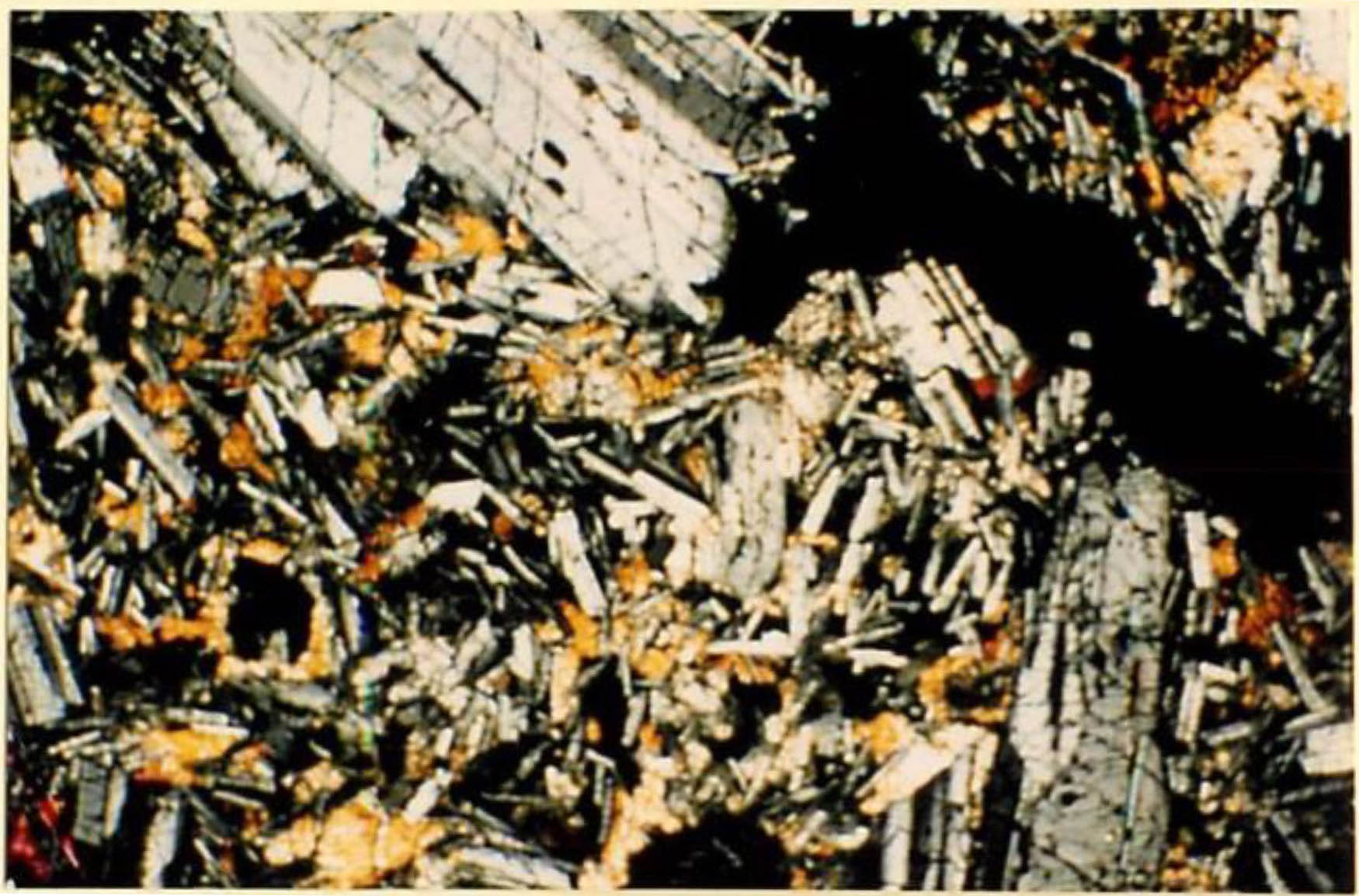 thin section image 1