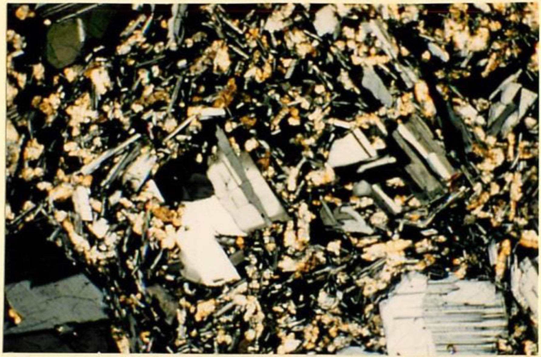 thin section image 1