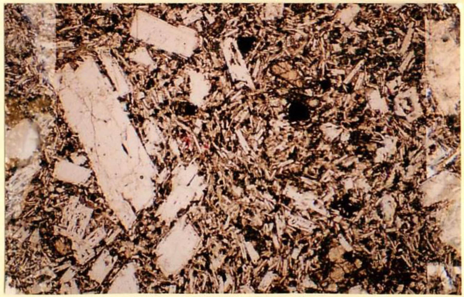 thin section image 2