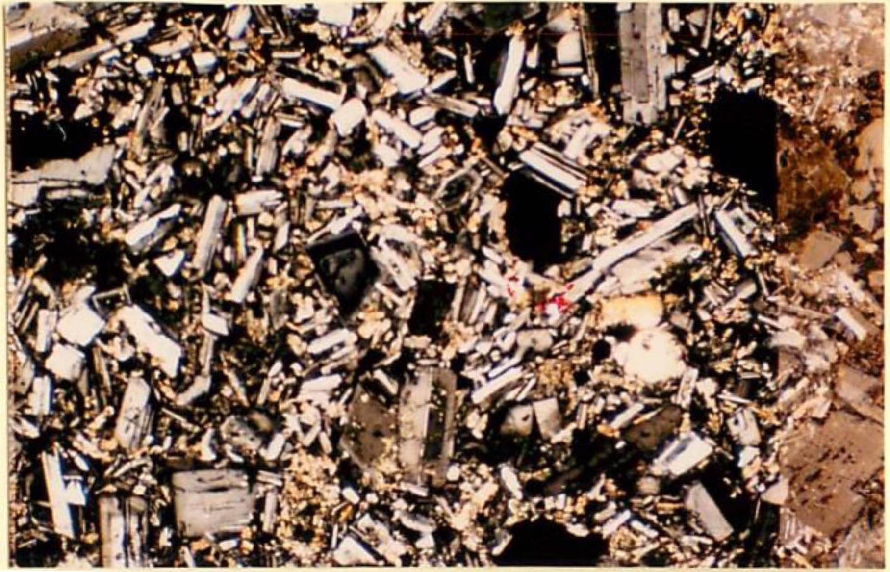 thin section image 1