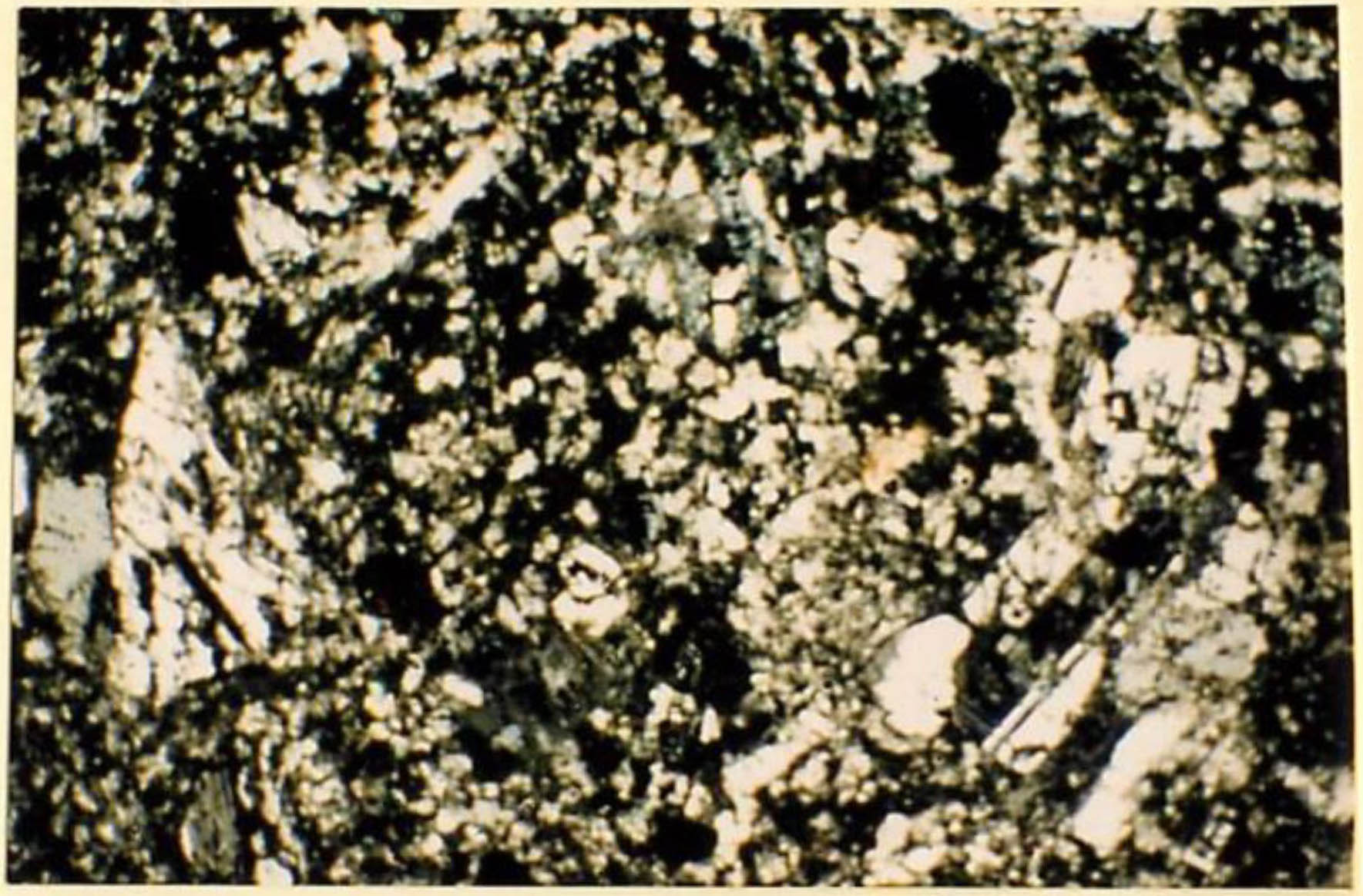 thin section image 1