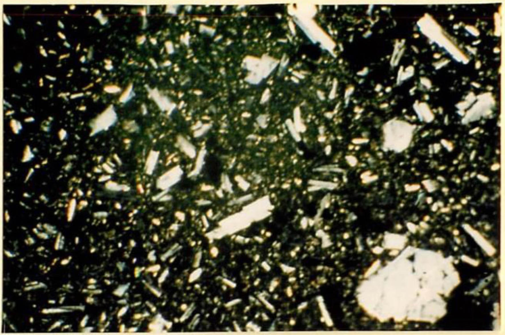 thin section image 1