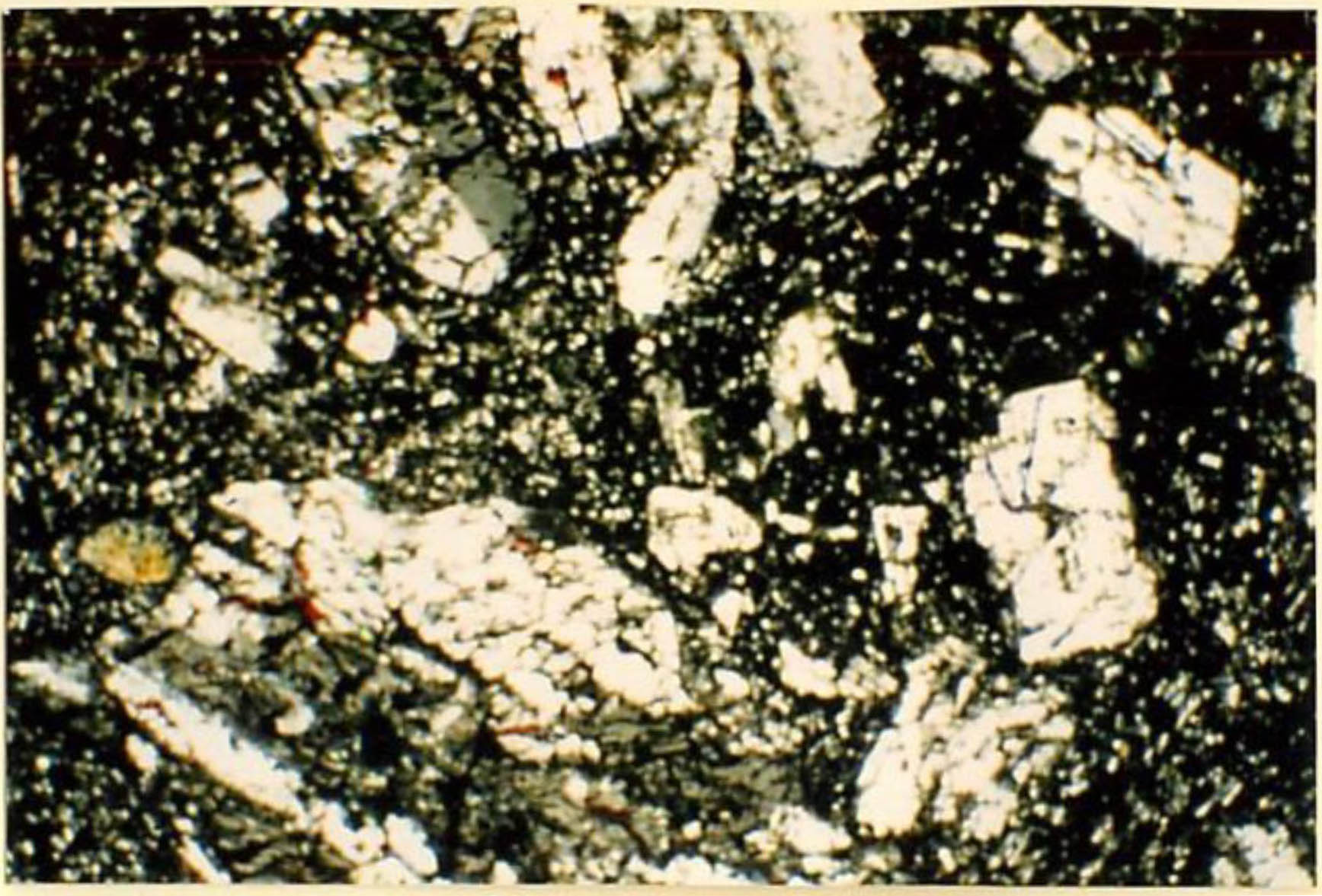 thin section image 1