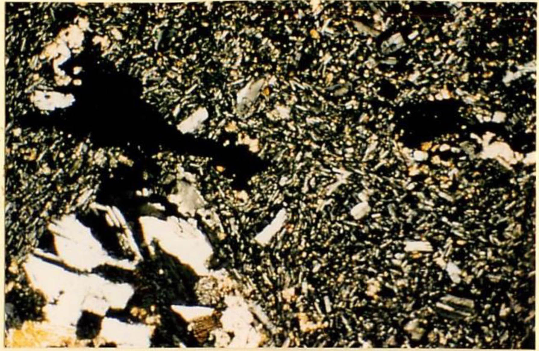 thin section image 1