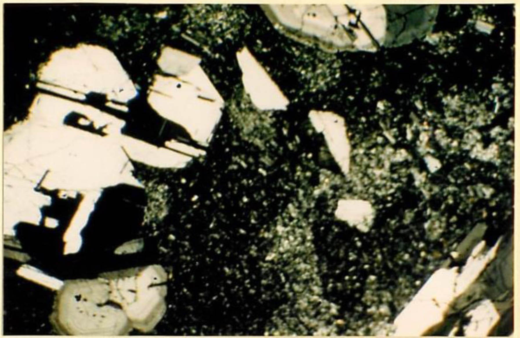 thin section image 1