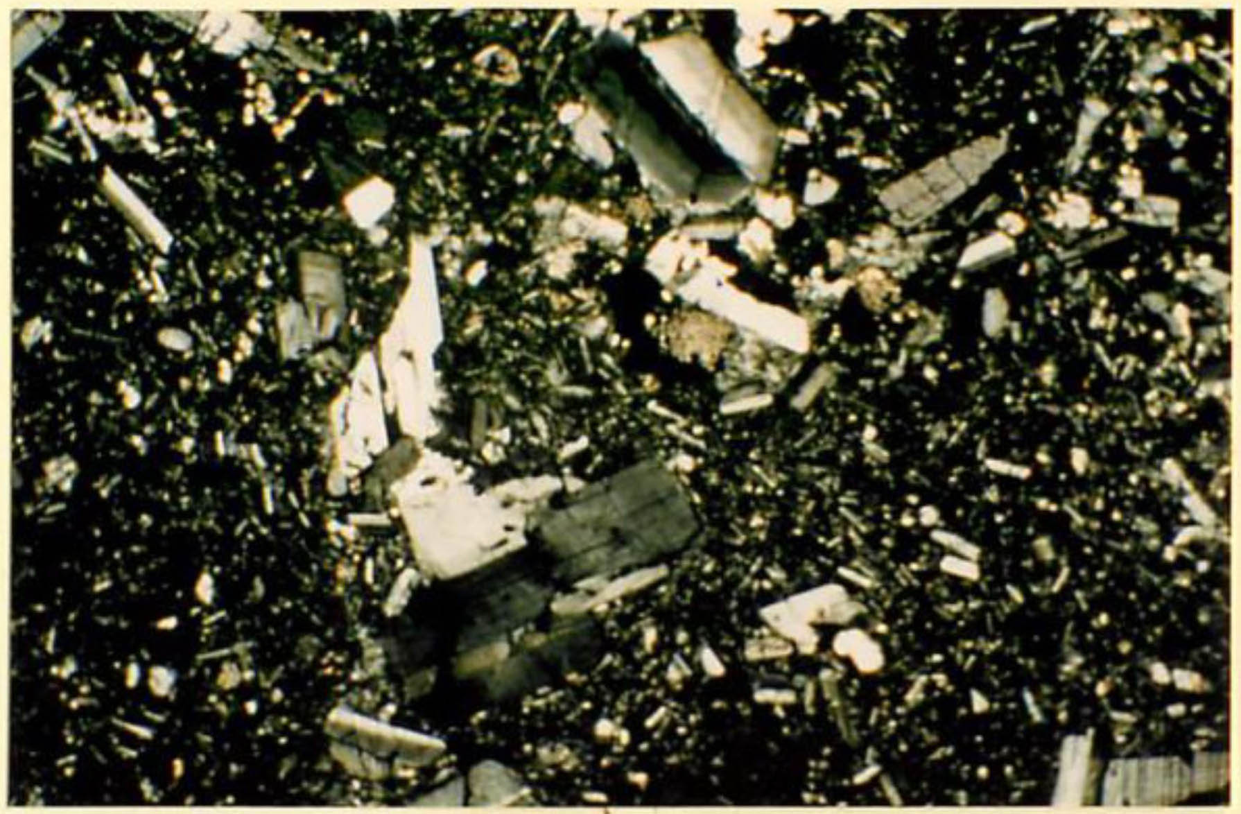 thin section image 1