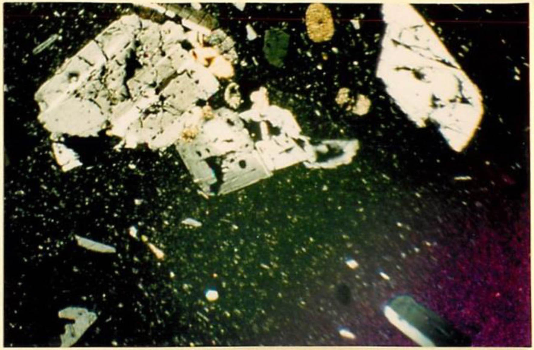thin section image 1