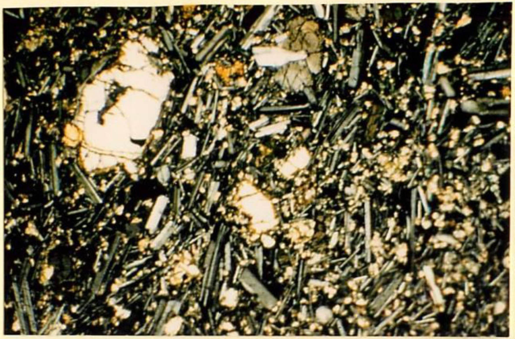 thin section image 1