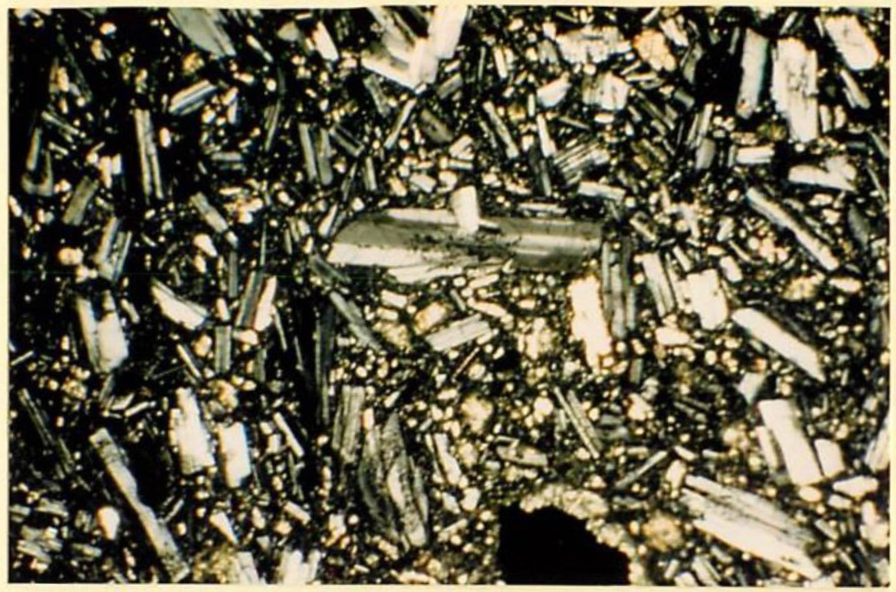 thin section image 1