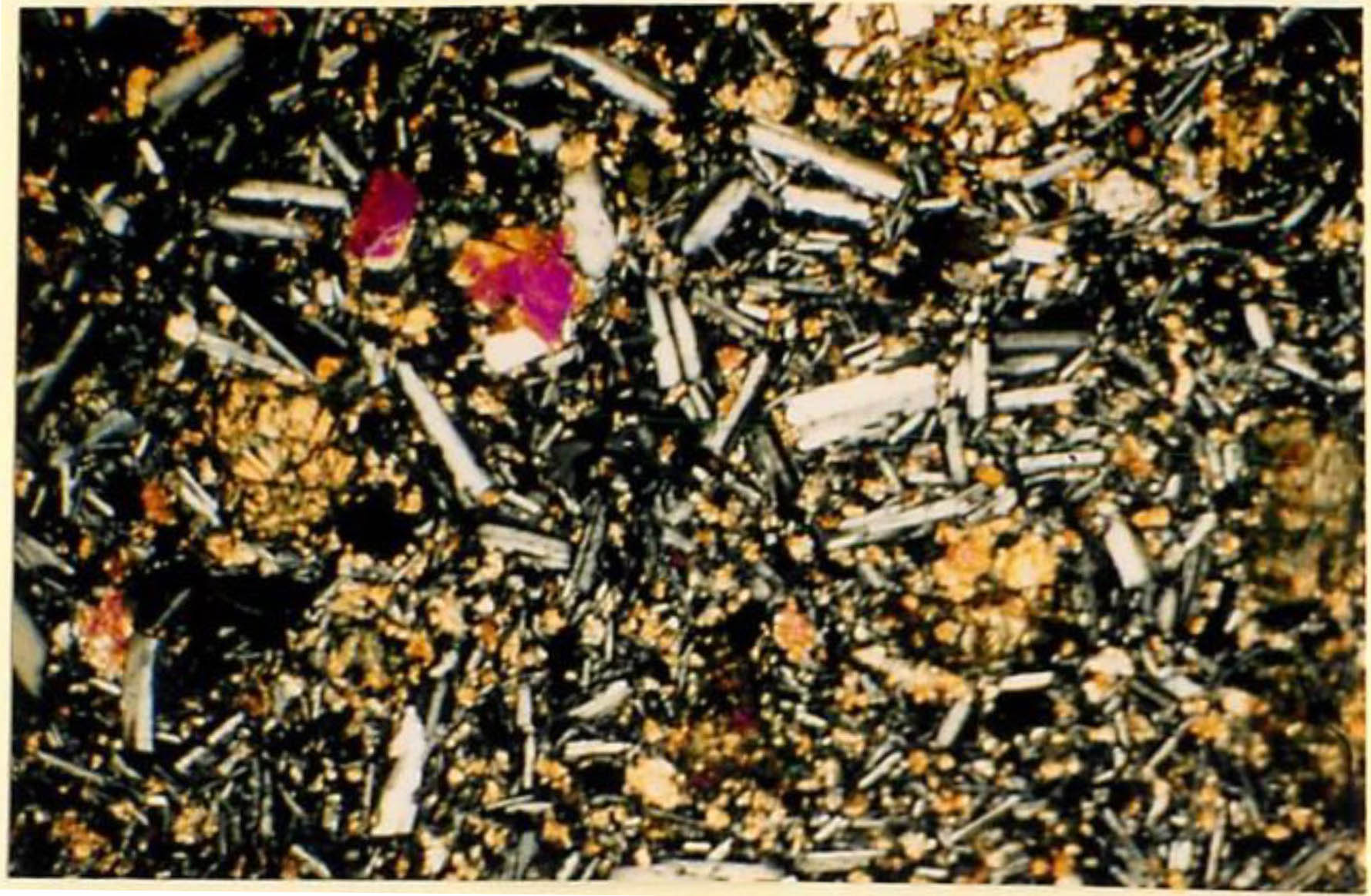 thin section image 1