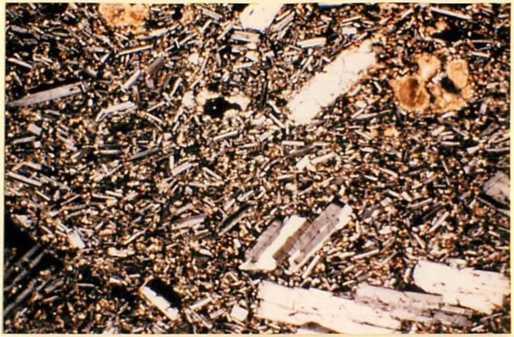 thin section image 1
